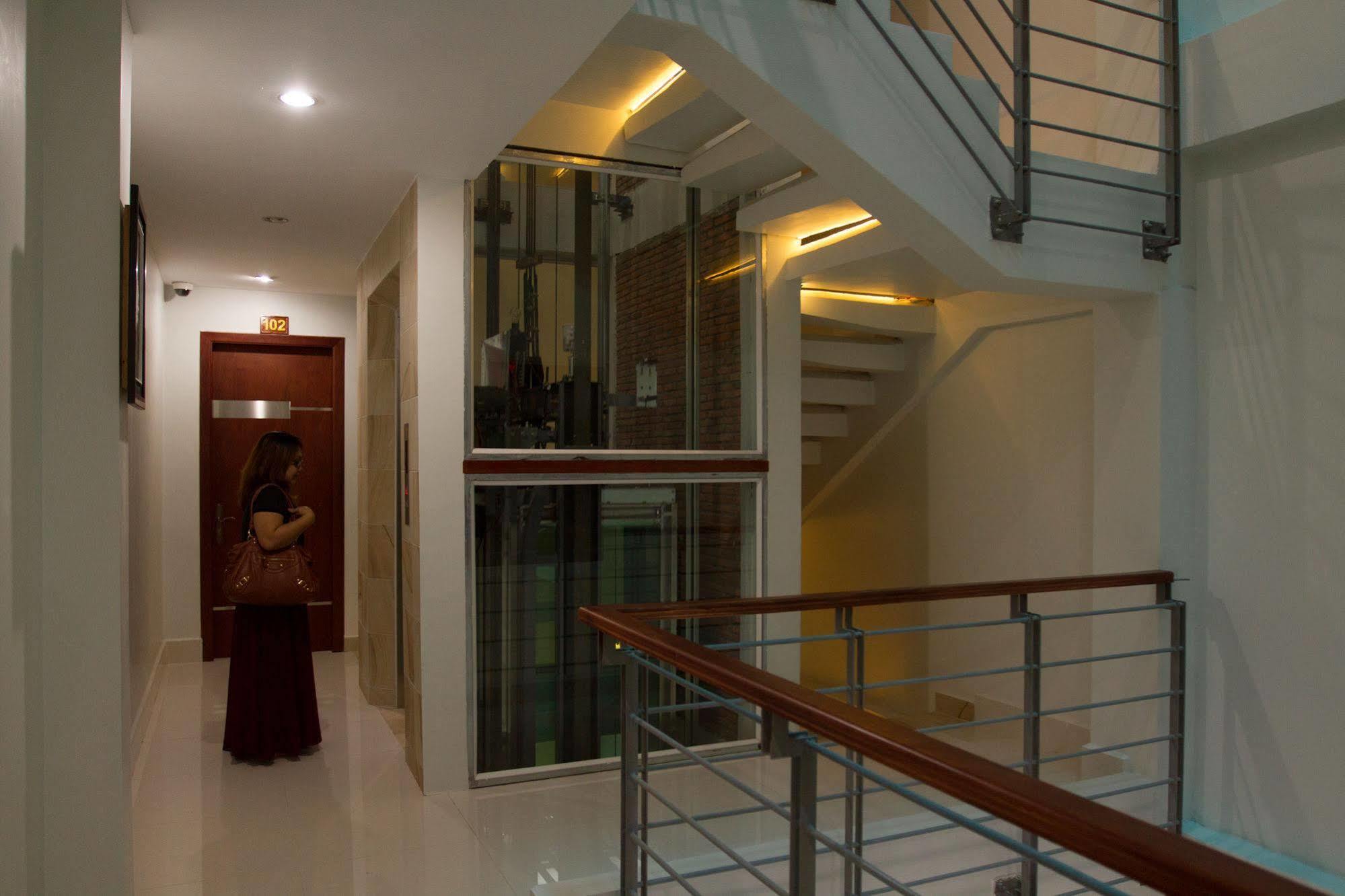Richly Boutique Hotel Phnom Penh Exterior photo