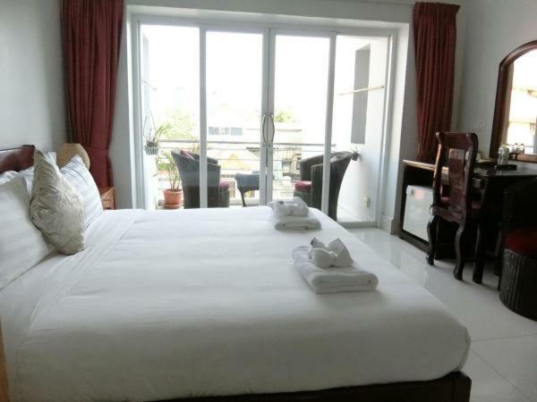 Richly Boutique Hotel Phnom Penh Exterior photo